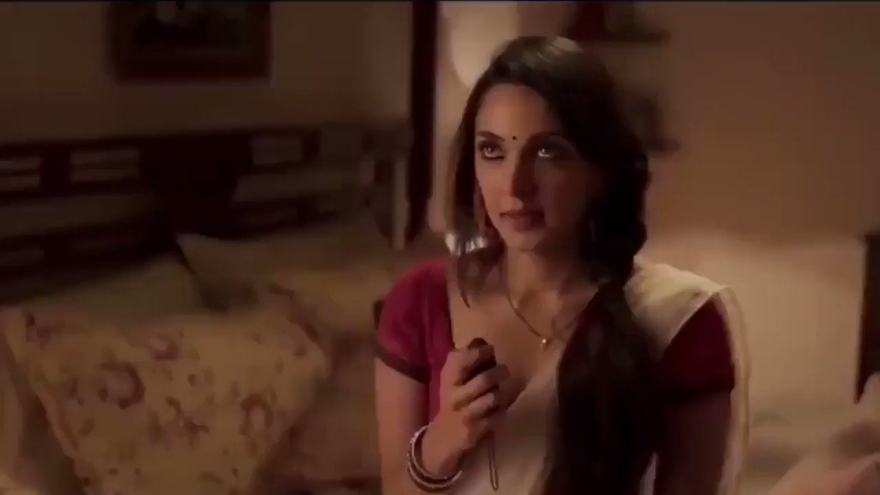 Those expressions  Happy birthday Kiara Advani 