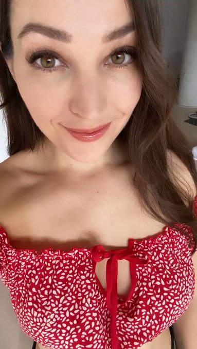 Hello my lovers! https://t.co/MfrFcLMtx2