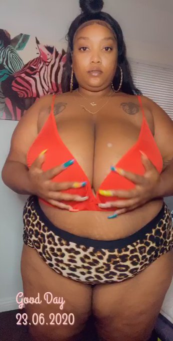 Where My Titty LOVERS HAPPY EARLY TUESDAY 😍 🍆😜❓ NOW RETWEET 👈🏽 & Subcribe To My https://t.co/rEfHTwzEMc