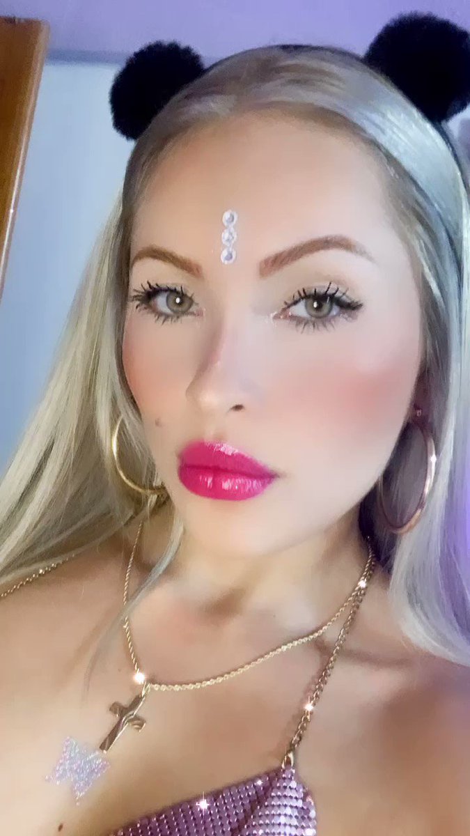 Model - may aceros colombian girl estudiante