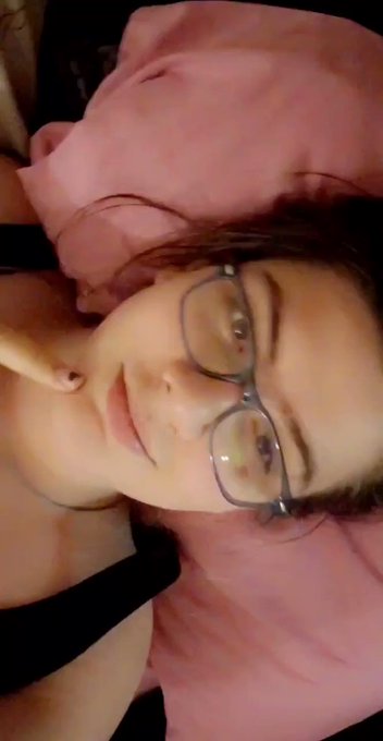 Celia Mayfair’s pics and videos