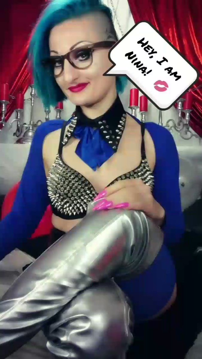 Model - Nina Fetish gloves