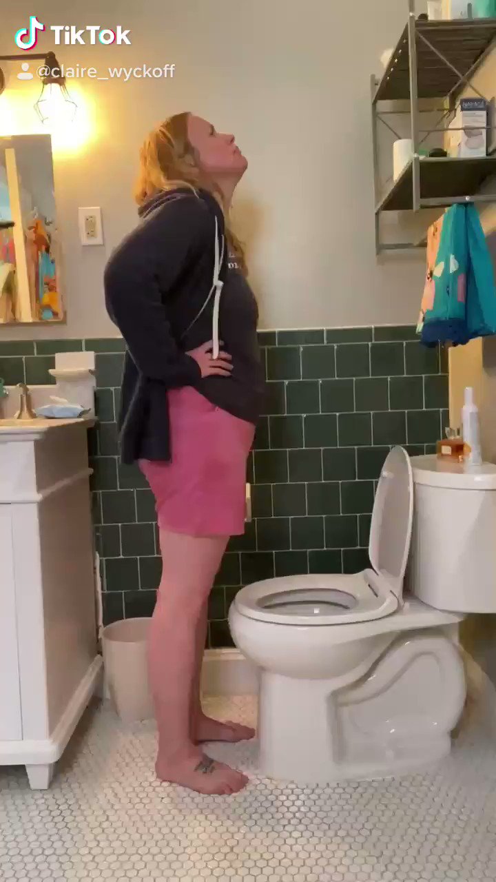 standing  pee girl  / X