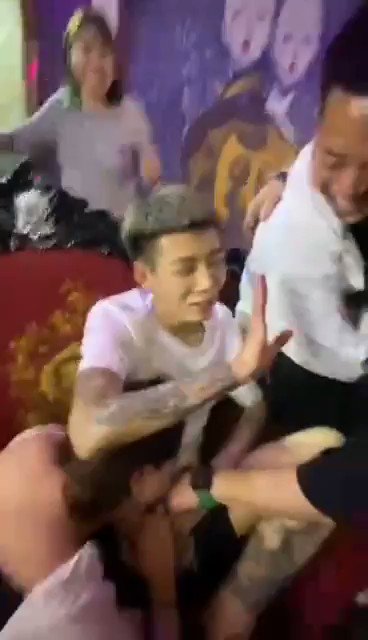 ktv 男模场    