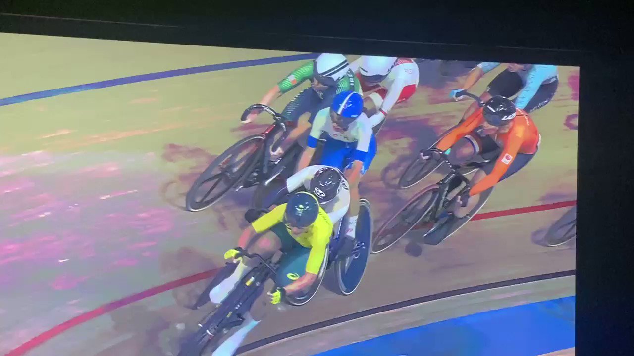 Give Australien lunge Alex Rasmussen on Twitter: "Giant Crash at the womens omnium Scratch race  🚴🏼‍♂️🏯🇯🇵 @Tokyo2020 https://t.co/LBefmWDeRo" / Twitter