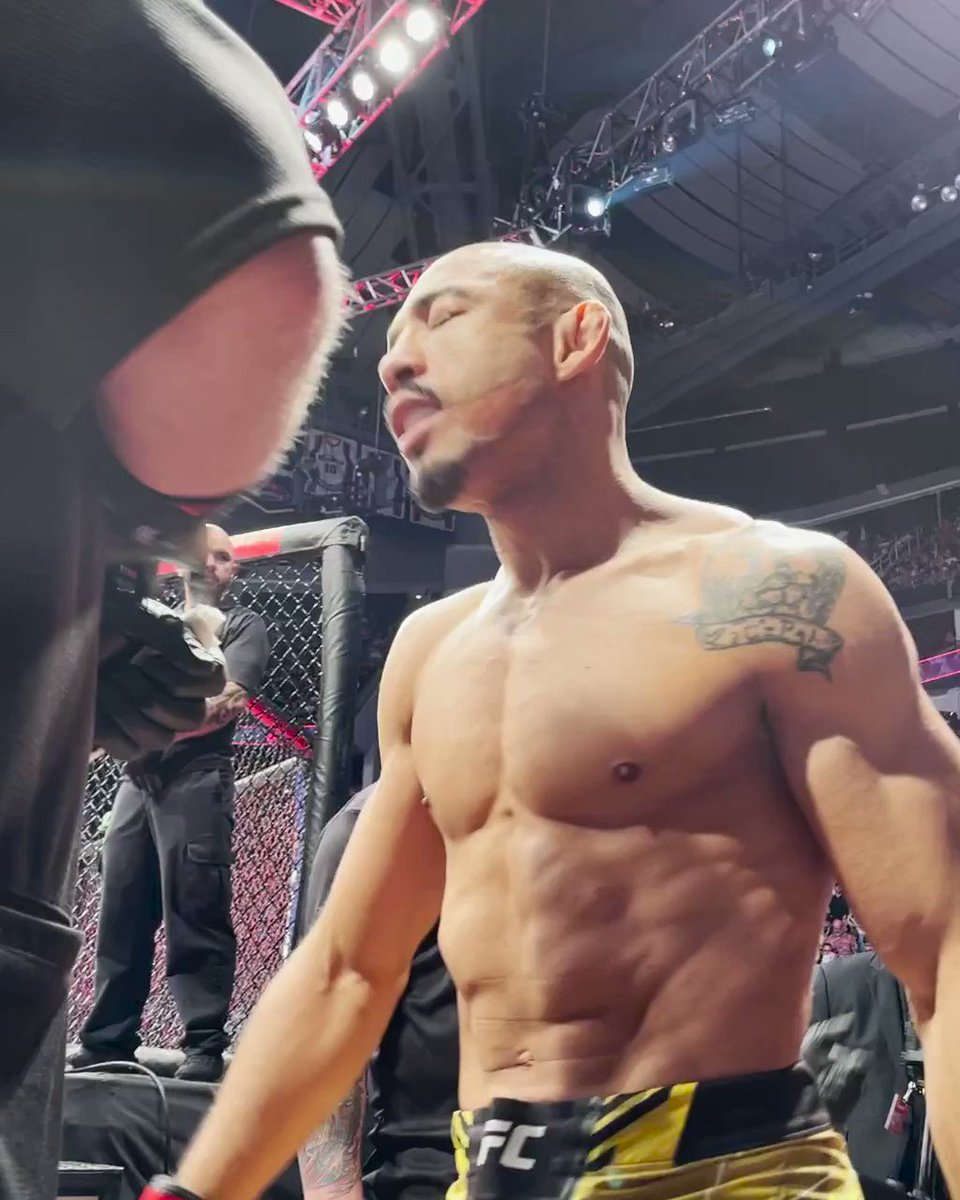 Mma Frontier ジョゼ アルドの入場曲 Jay Z Run This Town Featuring Rihanna Amp Kanye West が好き ジョゼアルド Josealdojunior T Co Rxnmv4ncbs Twitter Mma Frontier ジョゼ アルドの入場曲 Jay Z Run This Town Featuring Rihanna Amp Kanye West が好き ジョゼアルド Josealdojunior T Co Rxnmv4ncbs Twitter