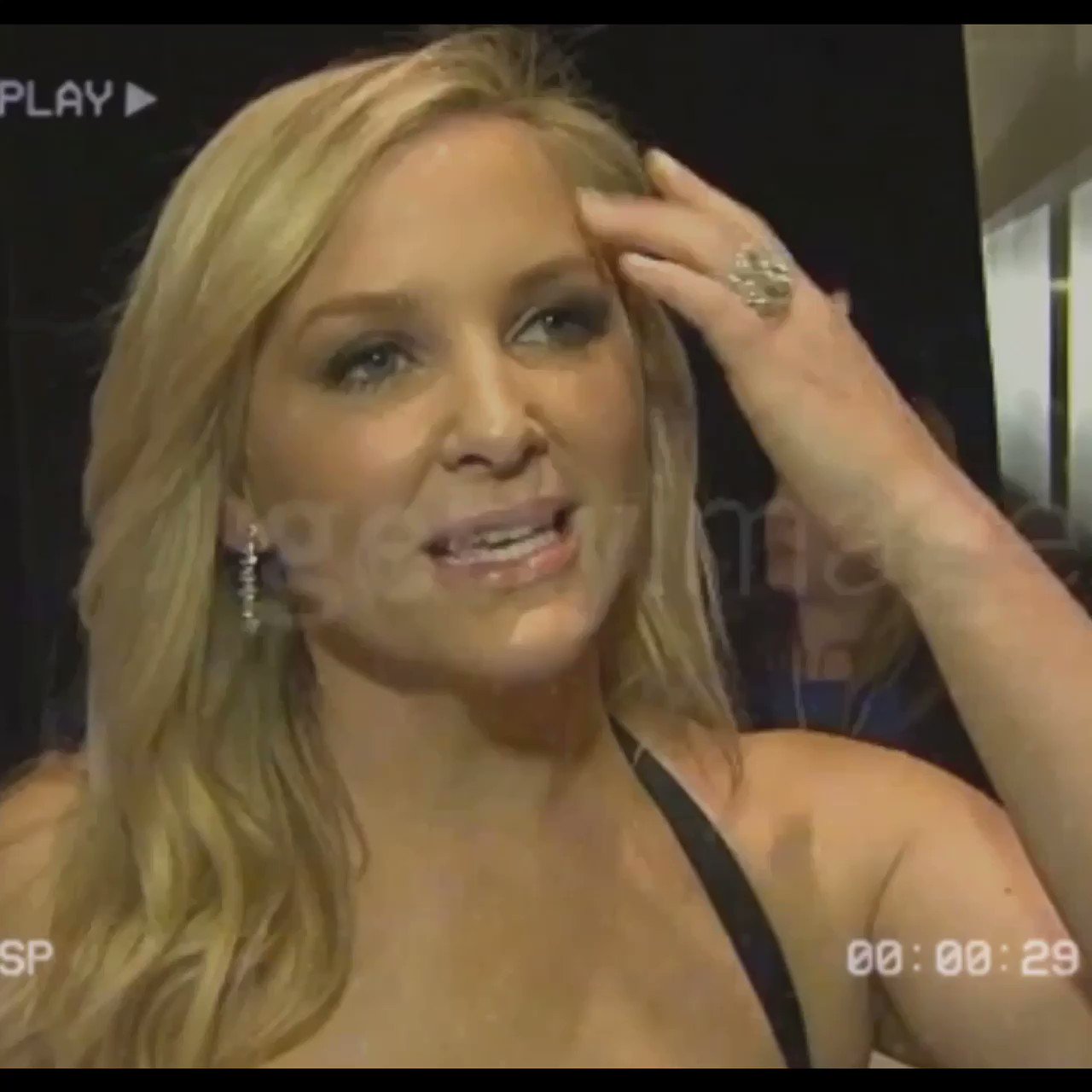 Happy bday to the milf that is jessica capshaw 
