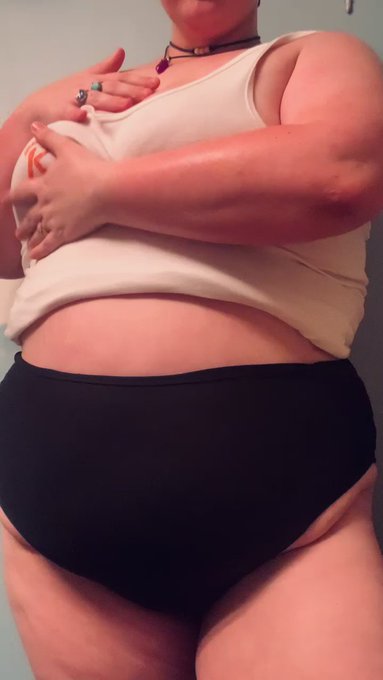 WOULD YOU MASTURBATE TO MY NUDES IF I SENT THEM🤫  yes ? No ?  #bigboobs #bigboobsforyou #onlyfanz #AdultWork<a href="/tag/bigboobs"class="tags"><span>#bigboobs</span></a><a href="/tag/adultwork"class="tags"><span>#adultwork</span></a><a href="/tag/folloforfolloback"class="tags"><span>#folloforfolloback</span></a><a href="/tag/contentcreator"class="tags"><span>#contentcreator</span></a>