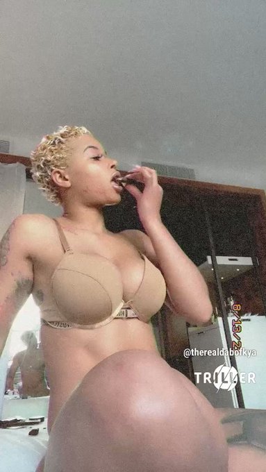 &ldquo;I Gotta Go&rdquo; on all streaming platforms tomorrow ❤️&zwj;🔥 https://t.co/ZC5q6z2JSp<a href="/tag/selfiesunday"class="tags"><span>#selfiesunday</span></a>