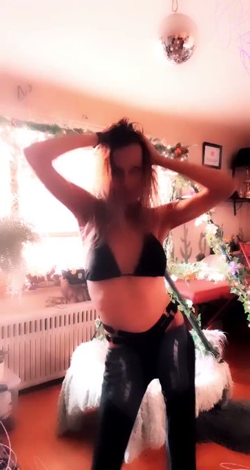 Hey Everyone, check out an awesome DJ and see me get down and dirty to his set later on https://t.co/lw0S8QcavX<a href="/tag/fun"class="tags"><span>#fun</span></a><a href="/tag/happy"class="tags"><span>#happy</span></a><a href="/tag/sexy"class="tags"><span>#sexy</span></a><a href="/tag/dance"class="tags"><span>#dance</span></a><a href="/tag/pornstar"class="tags"><span>#pornstar</span></a><a href="/tag/milf"class="tags"><span>#milf</span></a><a href="/tag/kel"class="tags"><span>#kel</span></a>