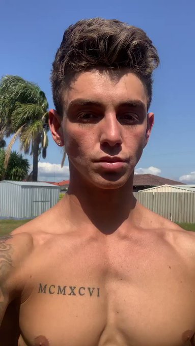 Hope everyone&rsquo;s having a good start to the week!  Link in my bio for my Onlyfaans 🍆👅 https://t.co/Tf<a href="/tag/perth"class="tags"><span>#perth</span></a><a href="/tag/onlyfans"class="tags"><span>#onlyfans</span></a>