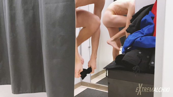 I suck my college friend in the fitting room, walking people nearby, I am full naked, flash my nudity