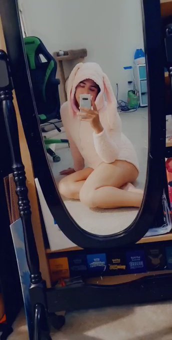 Just felt cute ??
#femboy #boybunny #gay #cutefemboy https://t.co/bhkqd3mCP2