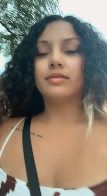 Vaquita here walking my dog, and when I get home you can lick my sweaty soles 🥰   &bull;Feet&bull;Foot Worship&bull;Sole