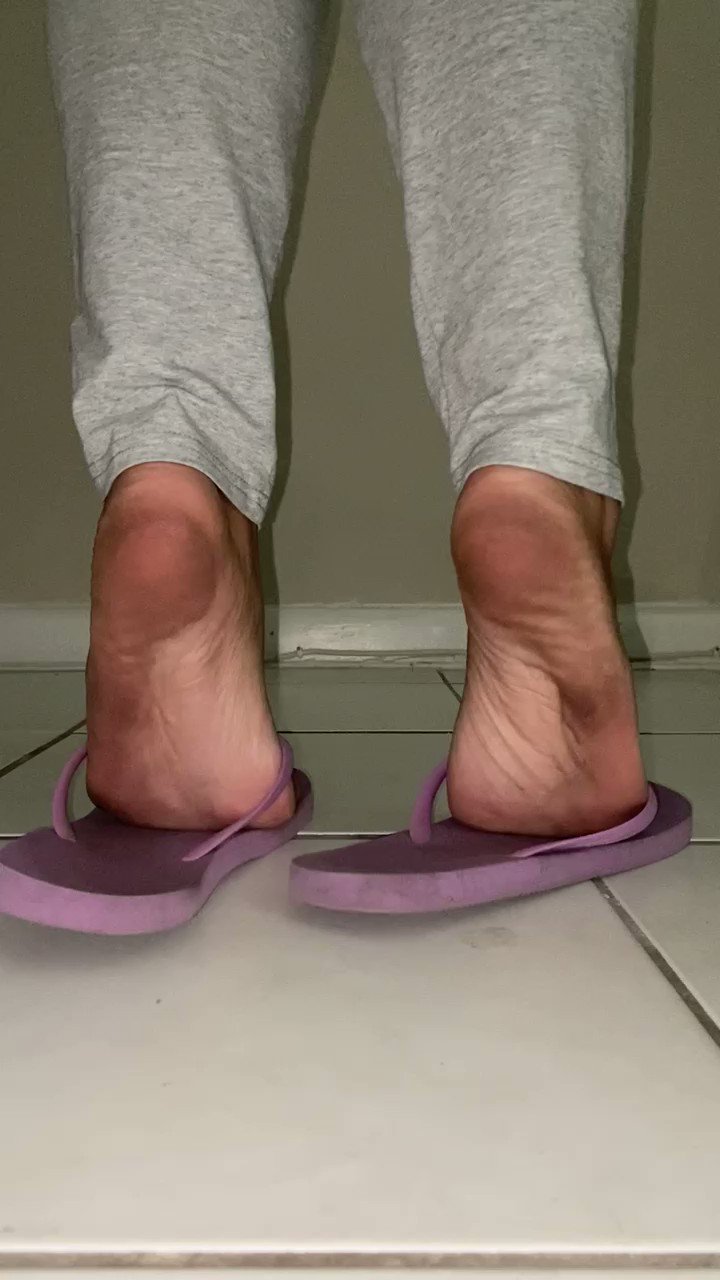 Nasty feet shop in flip flops