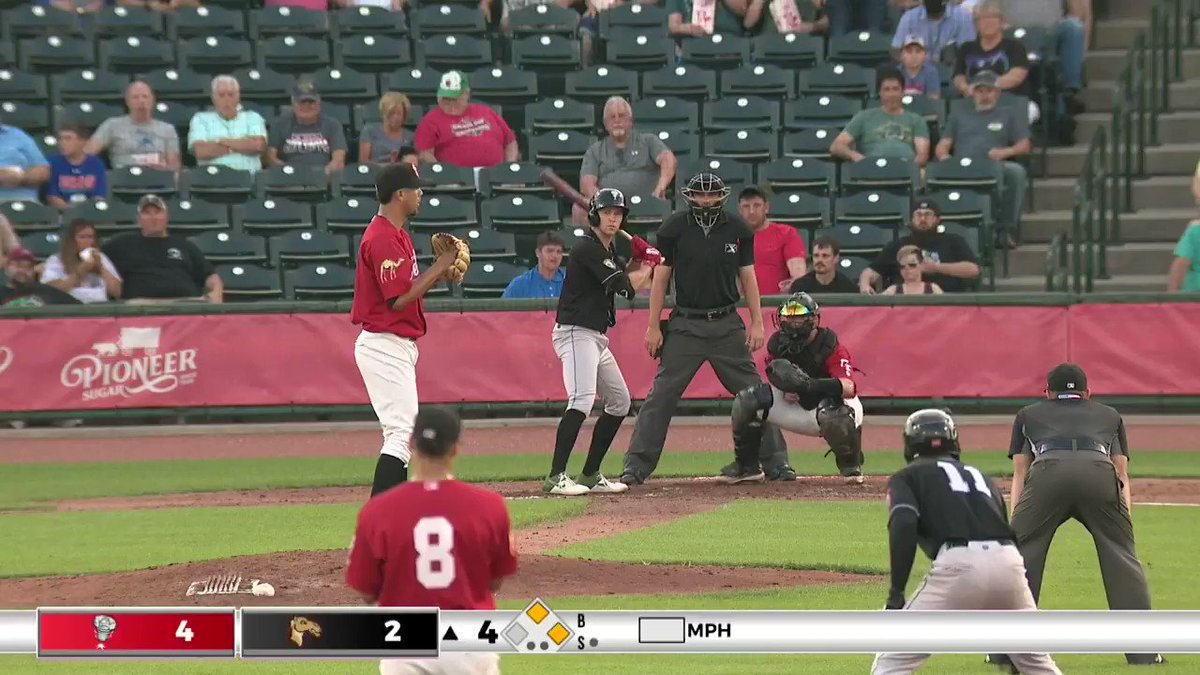 Pack9 ⚾️ on Twitter "All Jonny Barrels knows how to do is rake! He