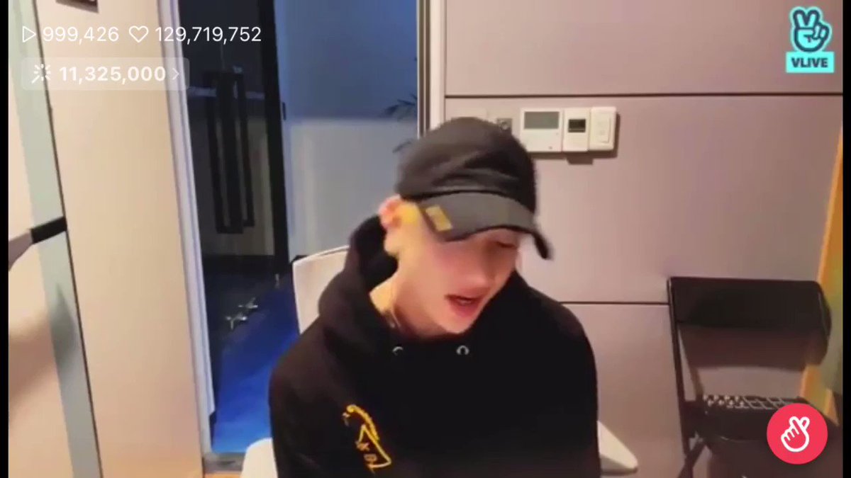 RT @alwayslohlwt: no thoughts head empty, just chan singing 