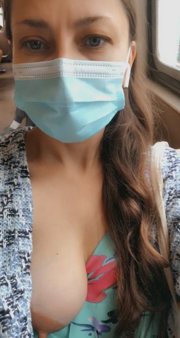 SparkleLuLu’s pics and videos