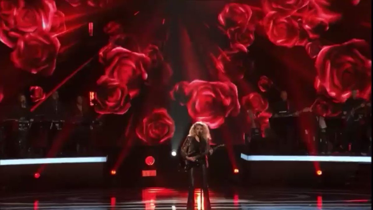 RT @laurmanisnaya: this tori kelly cover truly does have a hold on my soul https://t.co/SLQfvGBx0w