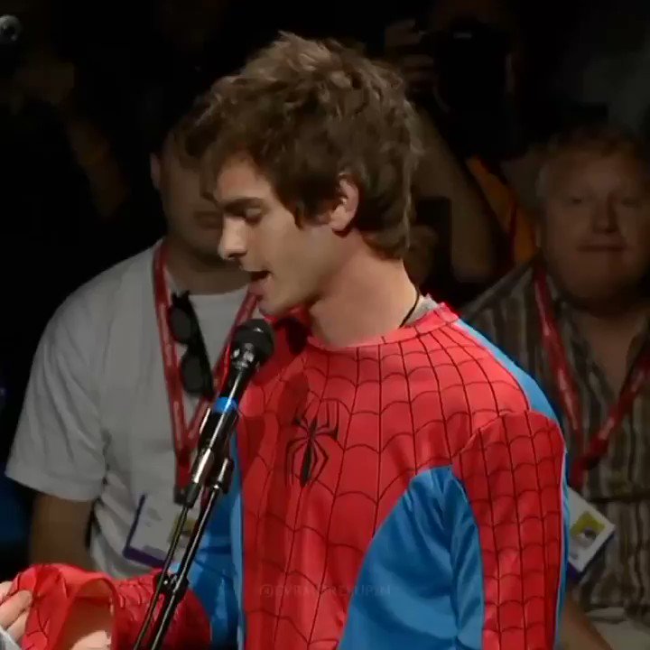 Happy birthday andrew garfield, let me raise a toast to the boy I love most in the whoooole world 
