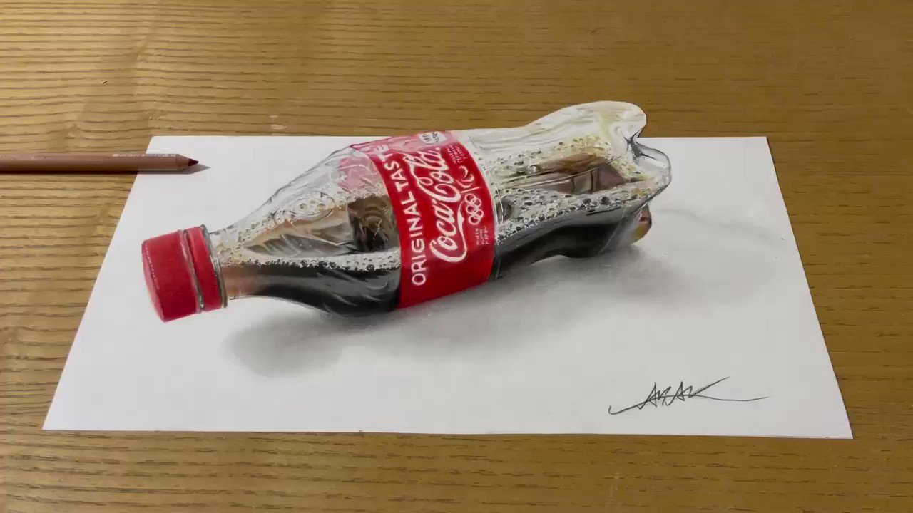 Aria 色鉛筆でコカ コーラ描きました 頑張ったので見て欲しいです T Co 9tc7blv6mc Twitter