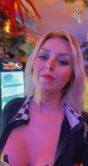 This was my festival outfit on KampingKitsch 😜 https://t.co/GmByhWhJgM<a href="/tag/butt"class="tags"><span>#butt</span></a><a href="/tag/blonde"class="tags"><span>#blonde</span></a><a href="/tag/nude"class="tags"><span>#nude</span></a><a href="/tag/ass"class="tags"><span>#ass</span></a><a href="/tag/onlyfans"class="tags"><span>#onlyfans</span></a><a href="/tag/sellingnudes"class="tags"><span>#sellingnudes</span></a>