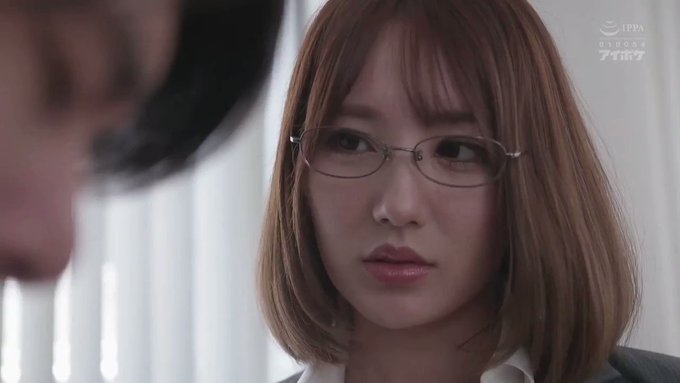 ムカツクけど美人で肉感も良いエロ女を、思いのままにヤリまくる( 
https://t.co/hMEugGCUCN
