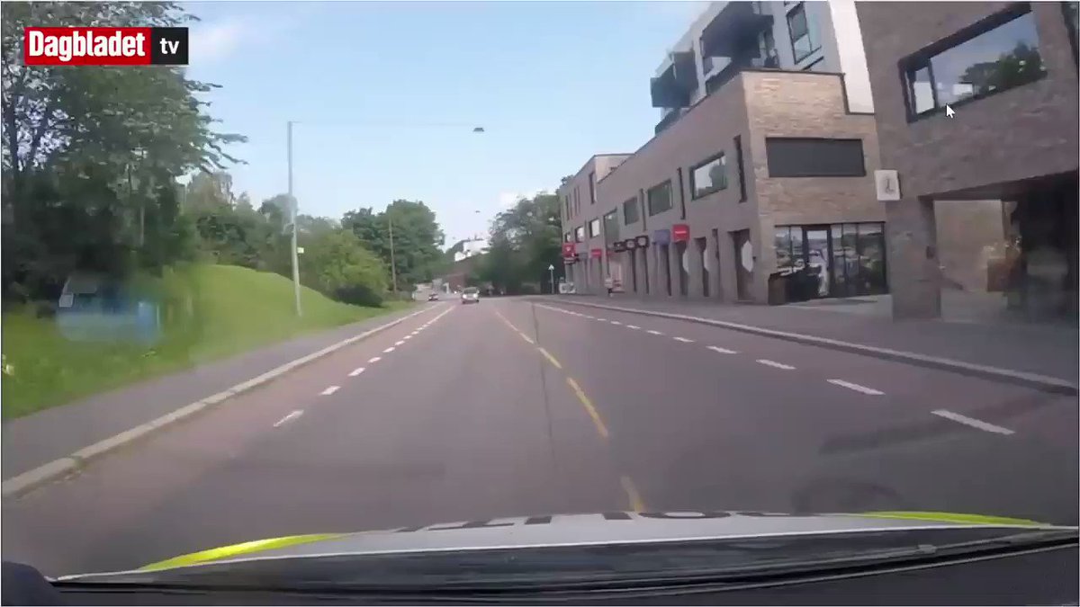 緊張感が凄い？ノルウェー警察が宝石店強盗バイクを追跡！
