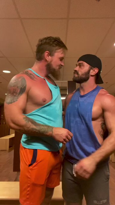 Who wants to hit the showers with me and Kitten after a workout? ??? @scallysex @thexxlmen @HotMaleStuds