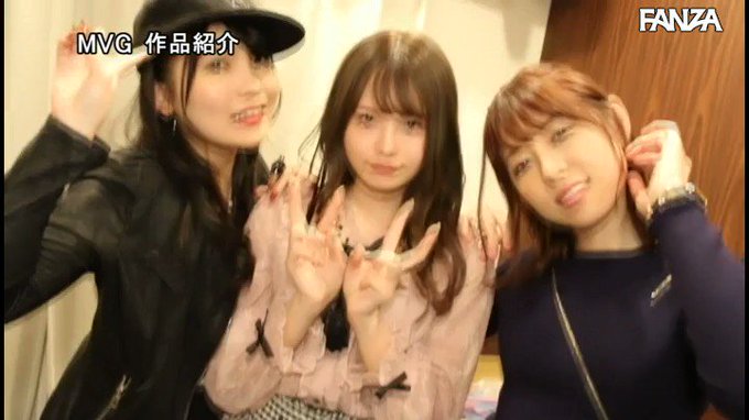 美女3人組に乳首責めされながらおち●ぽをヨダレでグジュグジュにいじめられちゃうドMさんにはたまらない最高傑作です。

半額セール明日までです。かなり売れてます。 https://t.co/2szWQeC3ot