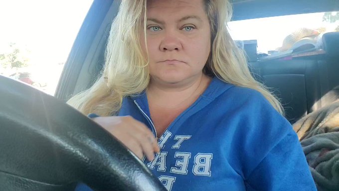 Excuse me while I put my bra on 😎 https://t.co/neTRePqRSC<a href="/tag/adultmutualaid"class="tags"><span>#adultmutualaid</span></a>