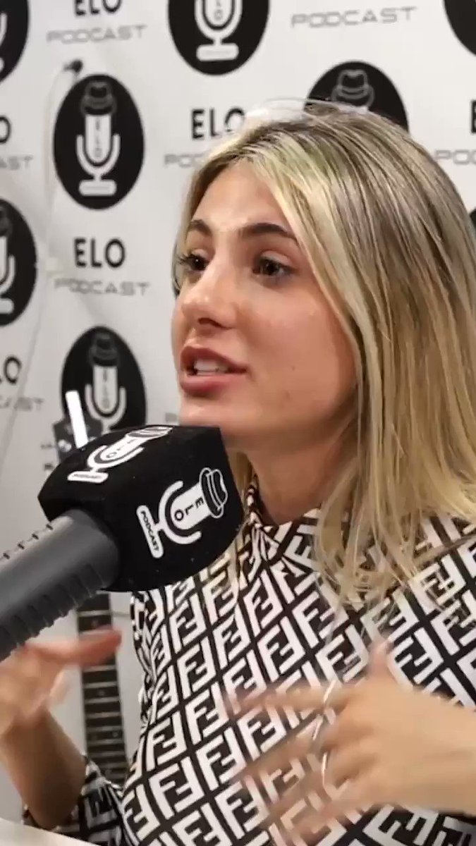 X 上的Elo Podcast：「EL DIA QUE CAMI BOTTI SE ENFRENTÓ A UNA ANACONDA 🐍  https://t.co/BrpKvT7bEL」 / X