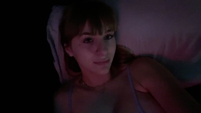 Why do I even try to wear shirts when I sleep, I’ll wake up with a titty hanging out ? https://t.co/