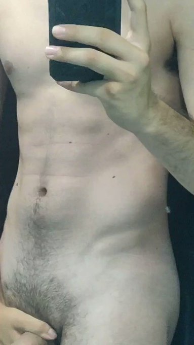 Feeling extra horny tonight
#gay #horny #dick #cock #abs https://t.co/ea357xHTdE