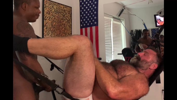 Hairy Dilf takes hot bbc long, raw and hard. See more @ https://t.co/jV2bQ5Pxqb #Dilf #hairygaybear #gaydaddyson