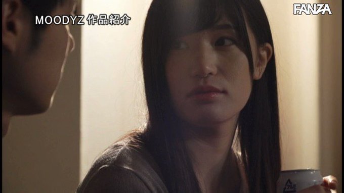 彼女のお姉ちゃんがグラビアアイドルと言うことを知り、彼女が旅行に行ってる間に彼女のお姉ちゃんとハメまくってしまうダメ人間の彼氏です

ホントに抜けるよなぁ、、
https://t.co/rdEuUMdNOq