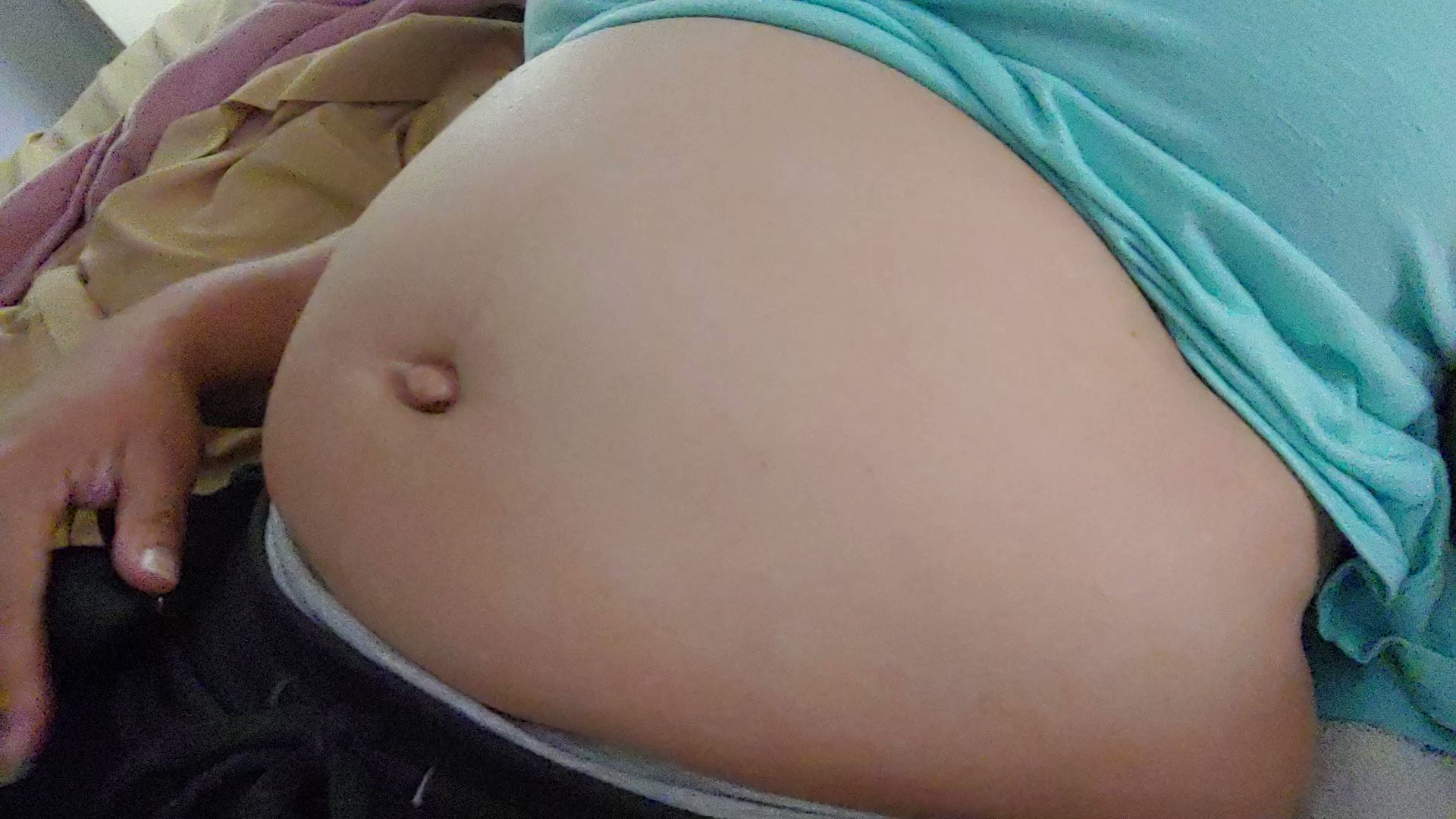 @BloatedAndSexys video Tweet