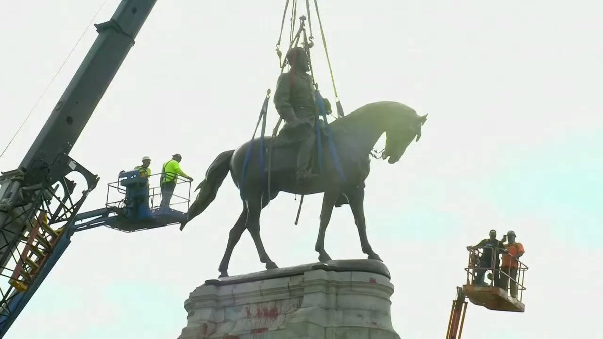 @NAACP's photo on Robert E Lee