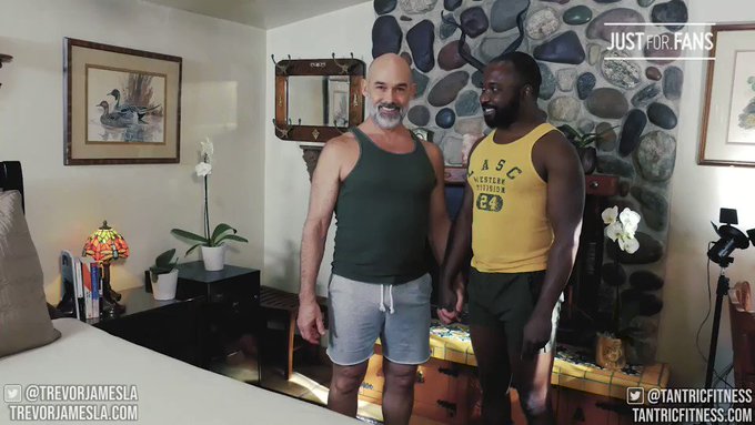 Cuddling doesn't always have to be connected to sex. Here's a Cuddling 10 with @tantricfitness showing