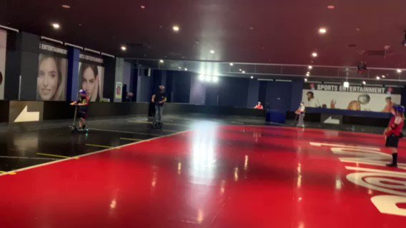 ラウンドワンスタジアム千日前店 スポッチャ 期間短い 千日前にも導入されないかな 千日前 ラウンドワン スポッチャ キックスクーター 堺中環