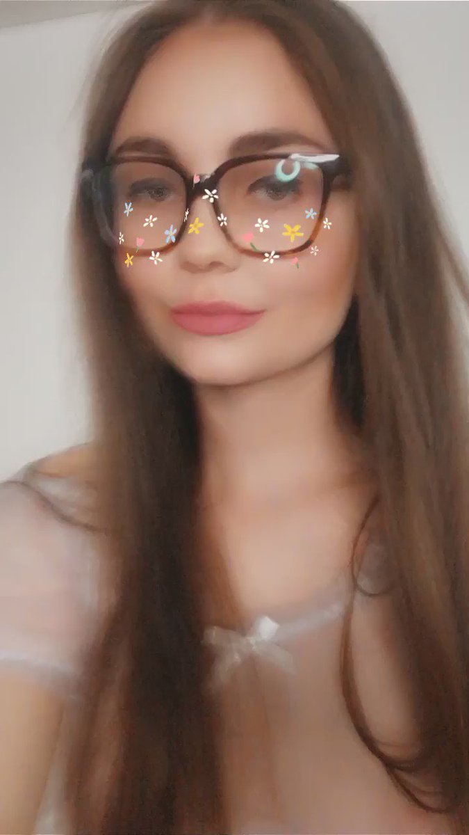 Model - Julie Grace skinny