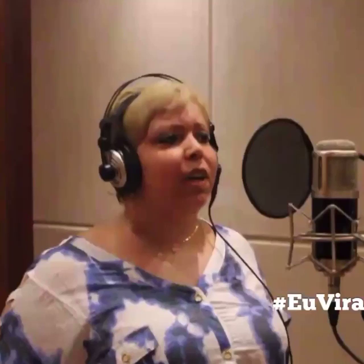 acervo-web-diva-tulla-luana-on-twitter-tulla-luana-cantando-em