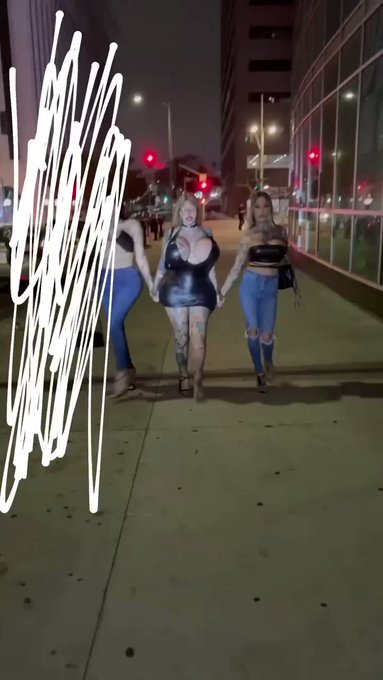 🥸🤐💃💃💃💃💃 https://t.co/HzaTGPo655