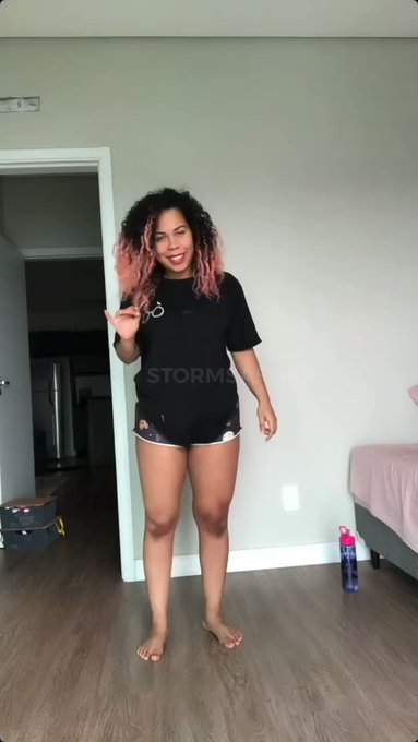 Storm Saffier’s pics and videos