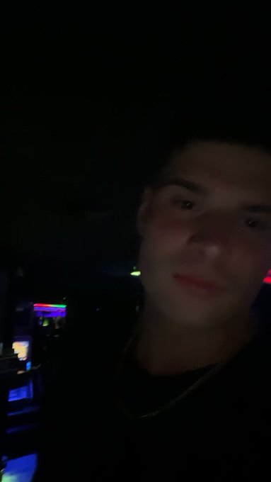 Should we date? 
@Malik_Delgaty https://t.co/dAHdhh91Hj