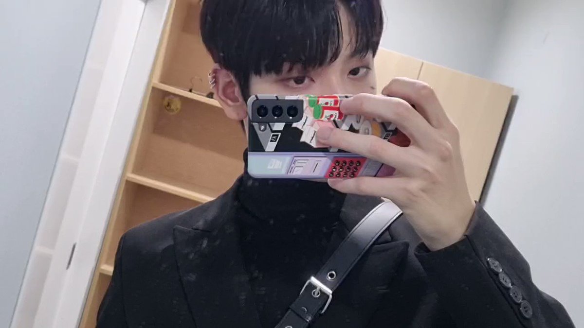 @TXT_members's photo on Gula