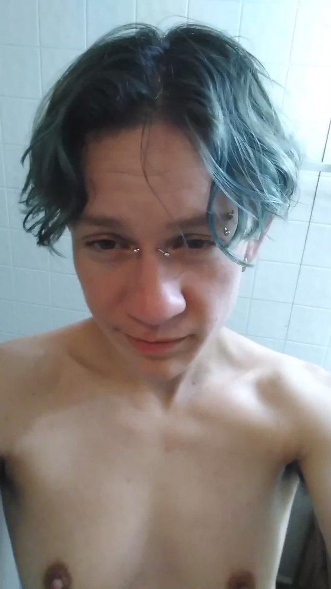 BoneyardBoy’s pics and videos