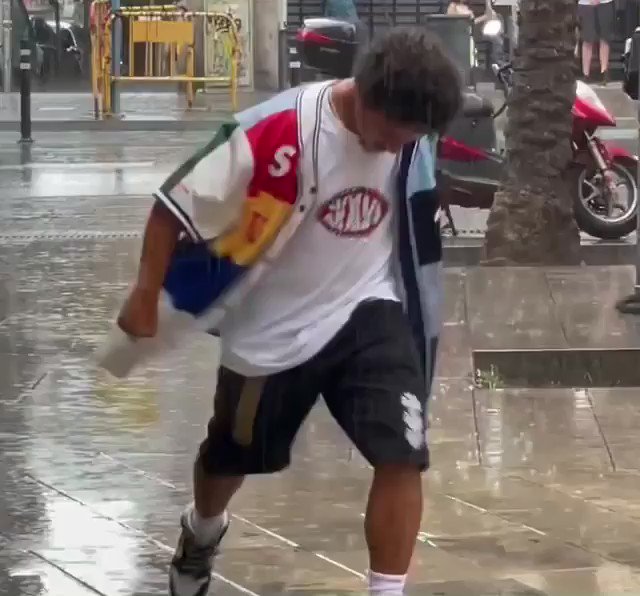 @DropsByJay's video Tweet