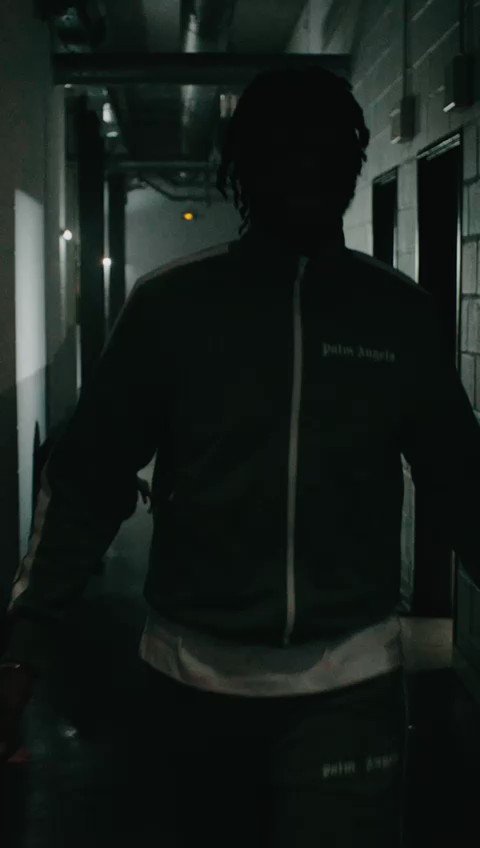 Bné 4Keus 🥶🌌 on Twitter: "J’arrive sur vous ! 💥💥💥💥🔜🔜 #Bné #4keus https ...