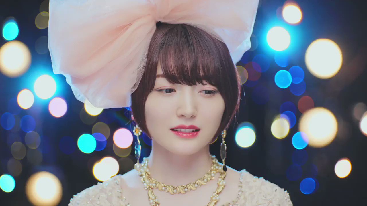 花澤香菜 on Twitter 